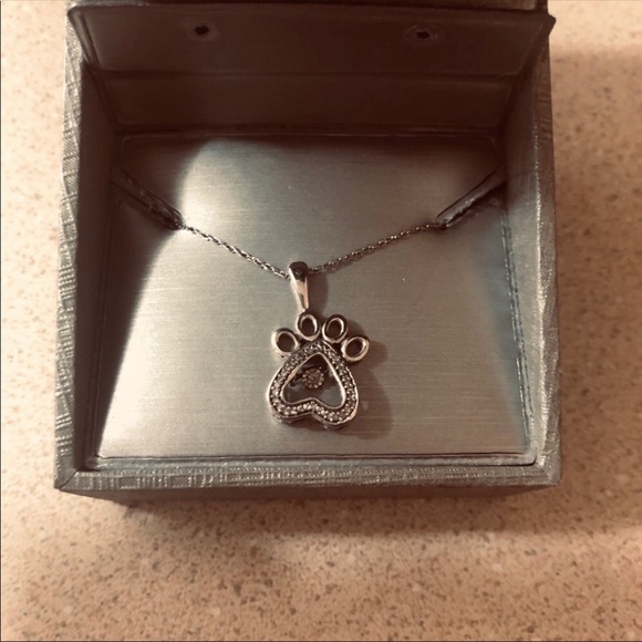 zales dog paw necklace